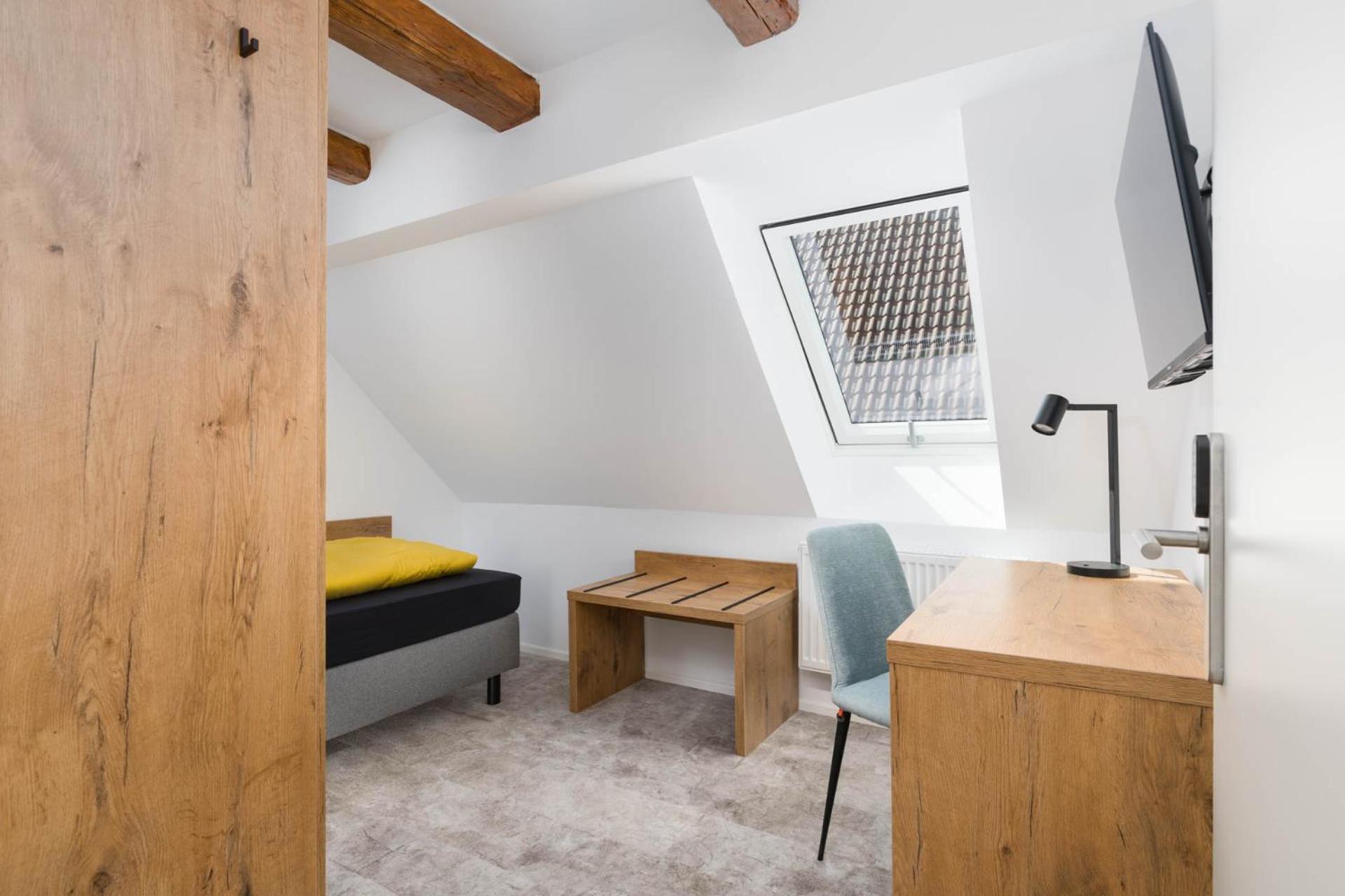 Hotel Zur Traube Uffenheim Экстерьер фото