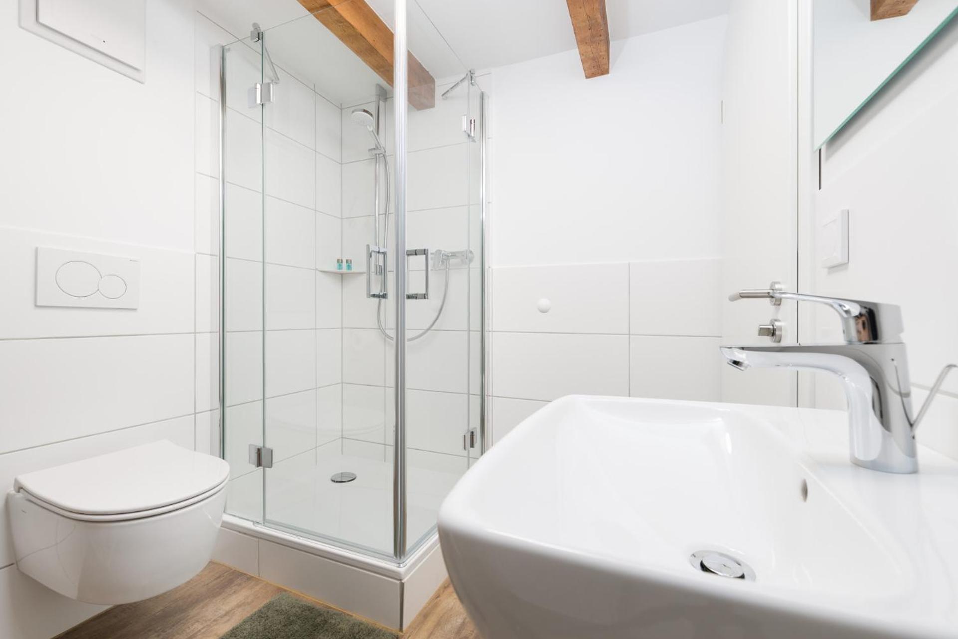 Hotel Zur Traube Uffenheim Экстерьер фото